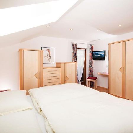 Ferienwohnung Haus Hubertus Fusch an der Grossglocknerstrasse Exterior foto